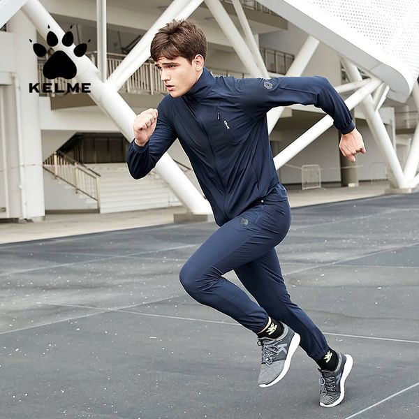 kelmė мужская tracksuit спортивная мужчины бег костюм весна беговая мужчина тренажерный зал набор sweatpants куртка спортивный костюм мужчин, Black;white
kelmė мужская tracksuit спортивная мужчины бег костюм весна беговая мужчина тренажерный зал набор sweatpants куртка спортивный костюм мужчин, Black;white