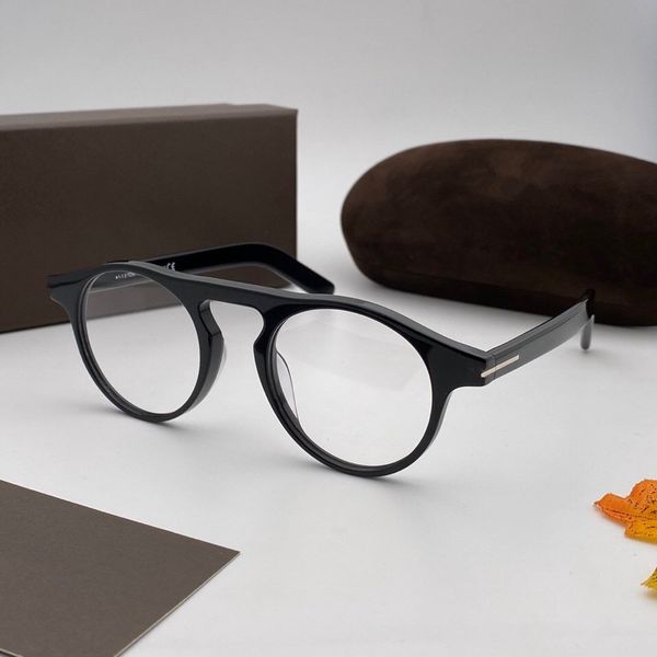 new 5628 women designer glasses plated retro square frame eyeglasses for mens simple popular style with original package
new 5628 women designer glasses plated retro square frame eyeglasses for mens simple popular style with original package