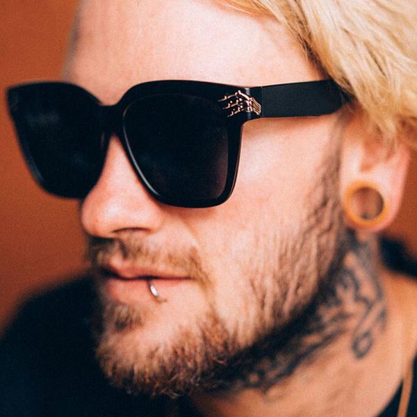 brand 2020 fashion glasses skull men sunglasses women black mirror sun s376 for fashion men star style shades realstar oculos sowpa
brand 2020 fashion glasses skull men sunglasses women black mirror sun s376 for fashion men star style shades realstar oculos sowpa