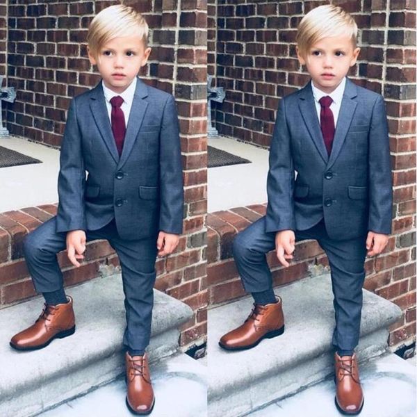 2020 new boys' attire peaked lapel two-button kids suits custom made clothing set 2 pieces prom suits (jacket+pants, Blue
2020 new boys' attire peaked lapel two-button kids suits custom made clothing set 2 pieces prom suits (jacket+pants, Blue