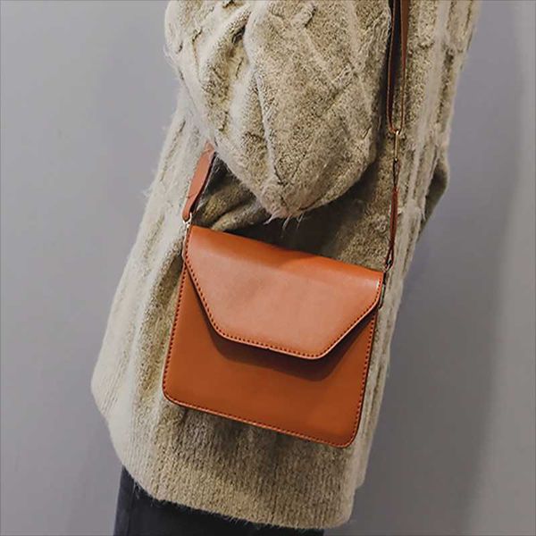 женщины crossbody сумки малый закрылки сплошной цвет pu сумки кожа messenger простые высокого качества женщин сумки на ремне
женщины crossbody сумки малый закрылки сплошной цвет pu сумки кожа messenger простые высокого качества женщин сумки на ремне