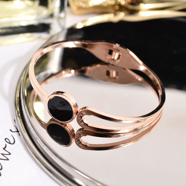 bangle yun ruo 2021 simple style black rose gold color women birthday gift titanium steel jewelry never fade
bangle yun ruo 2021 simple style black rose gold color women birthday gift titanium steel jewelry never fade