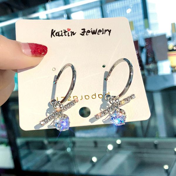 2020 new design fashion japan korean jewelry exquisite geometric zircon earrings small gold hoop earrings for women, Golden;silver
2020 new design fashion japan korean jewelry exquisite geometric zircon earrings small gold hoop earrings for women, Golden;silver