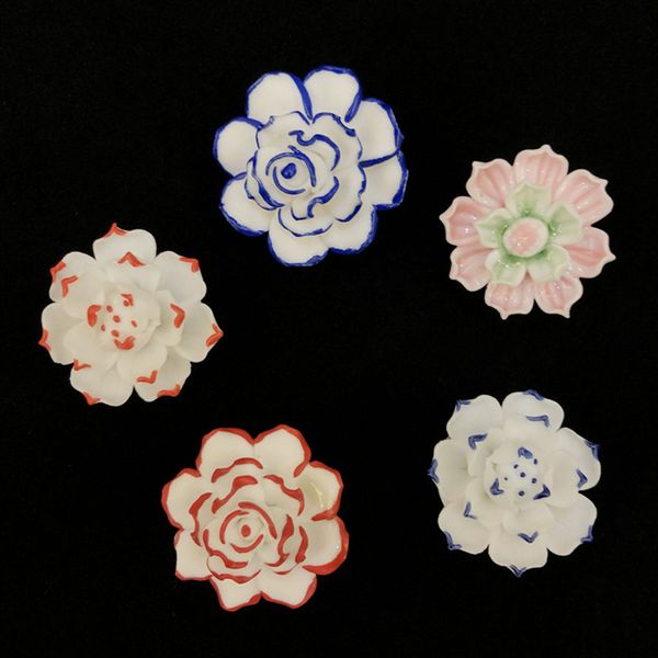 new arrival rose ceramic car perfume car air conditioning air outlet fresh supplies flower decoration clip for auto
new arrival rose ceramic car perfume car air conditioning air outlet fresh supplies flower decoration clip for auto