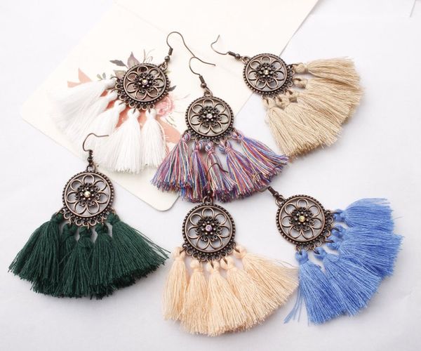 2022new arrival vintage hollow design dangle flower ring with quintuple color tassels fashion women earrings wholesale, Silver
2022new arrival vintage hollow design dangle flower ring with quintuple color tassels fashion women earrings wholesale, Silver