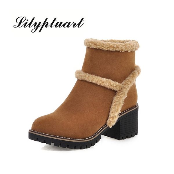 europe and the united states british fashion thick high with thick wool boots warm frosted round head boots women, Black
europe and the united states british fashion thick high with thick wool boots warm frosted round head boots women, Black