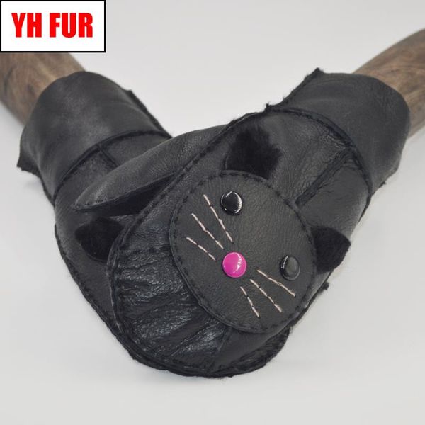 2020 women new designer real sheepskin leather gloves real wool fur gloves lovely girls leather very warm winter, Blue;gray
2020 women new designer real sheepskin leather gloves real wool fur gloves lovely girls leather very warm winter, Blue;gray