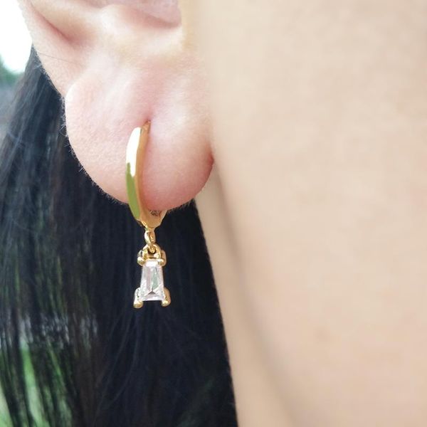 hoop & huggie cz pave small ring earrings with stones for girl jewelry piercing oreille gold cubic zirconia hoops wholesale, Golden;silver
hoop & huggie cz pave small ring earrings with stones for girl jewelry piercing oreille gold cubic zirconia hoops wholesale, Golden;silver