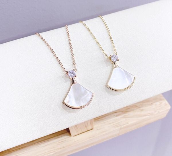 fan-shaped skirt necklace white mother-of-pearl clavicle chain tide celebrity live models necklace, Silver
fan-shaped skirt necklace white mother-of-pearl clavicle chain tide celebrity live models necklace, Silver