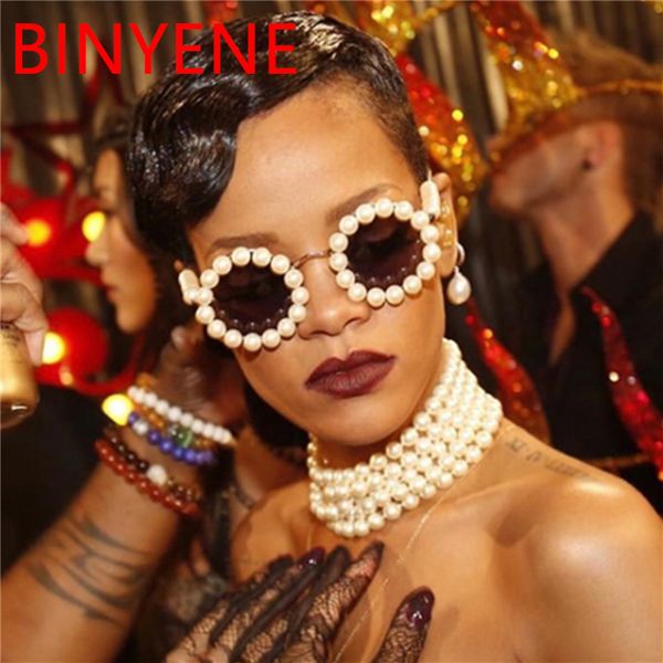2020 new big pearl round sunglasses women alloy frame vintage sun glasses luxury designer fashion men gradient sunglasses uv400, White;black
2020 new big pearl round sunglasses women alloy frame vintage sun glasses luxury designer fashion men gradient sunglasses uv400, White;black