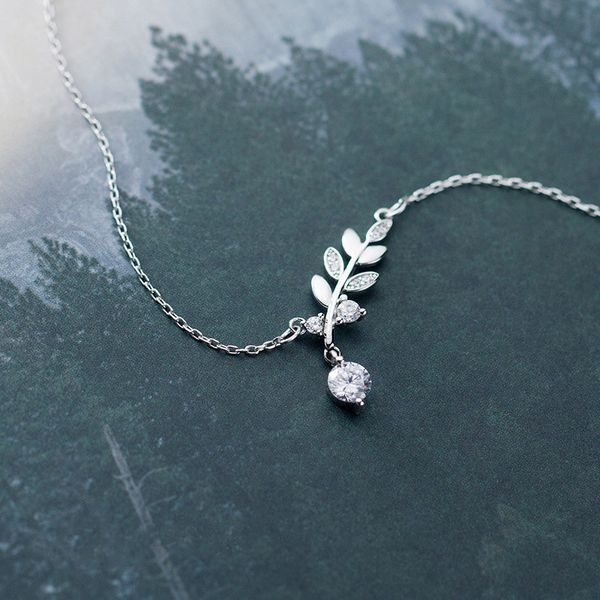 s925 sterling silver color korean fashion sweet zircon inlaid olive branch pendant necklace for women girls daughter jewelry
s925 sterling silver color korean fashion sweet zircon inlaid olive branch pendant necklace for women girls daughter jewelry