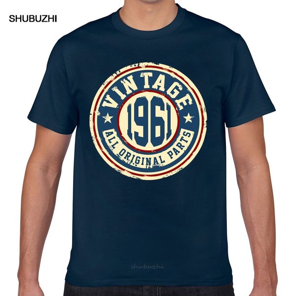 топы t shirt men марочных 1961 comic geek печать подписи мужской tshirt моды футболка мужчины хлопок марка teeshirt
топы t shirt men марочных 1961 comic geek печать подписи мужской tshirt моды футболка мужчины хлопок марка teeshirt