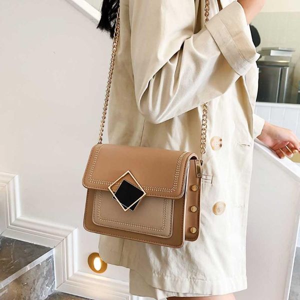 chain pu leather crossbody bags for women 2020 small shoulder messenger bag special lock design female travel handbags
chain pu leather crossbody bags for women 2020 small shoulder messenger bag special lock design female travel handbags