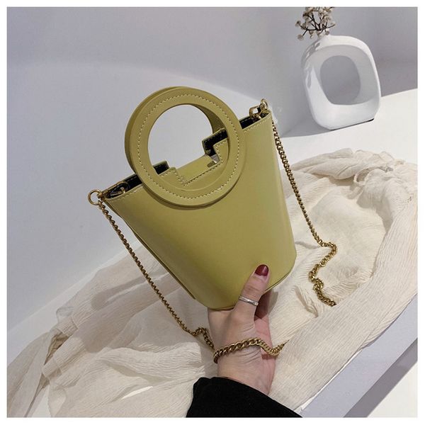 урожай женщины малый tote bucket bag 2020 новое качество pu кожаный мешок женщин конструктора сумки для путешествий плеча
урожай женщины малый tote bucket bag 2020 новое качество pu кожаный мешок женщин конструктора сумки для путешествий плеча