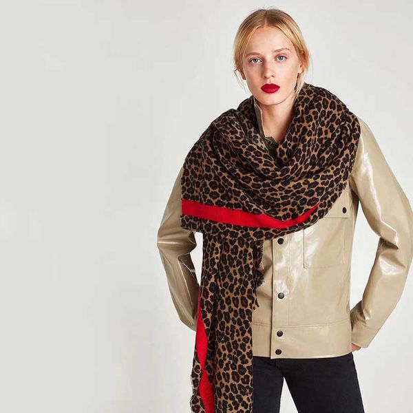 luxury- fashion accessories warm autumn winter scarf lady animal print scarf leopard print warm thick dual purpose shawl ring pashmina, Blue;gray
luxury- fashion accessories warm autumn winter scarf lady animal print scarf leopard print warm thick dual purpose shawl ring pashmina, Blue;gray