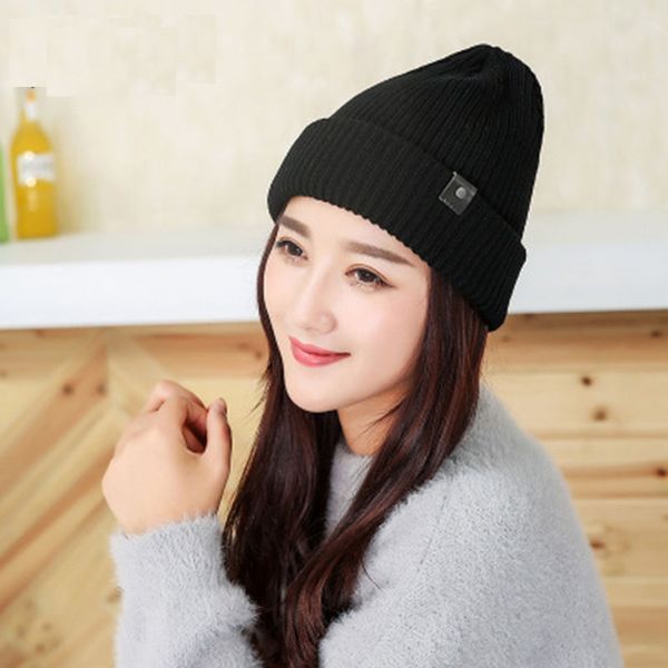 2020 winter hat's for women knitted wool beanie solid color with black feather cap warm and thick women's hat fashion sweet, Blue;gray
2020 winter hat's for women knitted wool beanie solid color with black feather cap warm and thick women's hat fashion sweet, Blue;gray