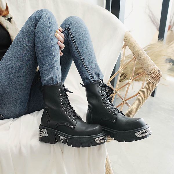punk style platform women ankle boots 2020 women's motorcycle boot fashion ladies chunky shoes metal decor black
punk style platform women ankle boots 2020 women's motorcycle boot fashion ladies chunky shoes metal decor black