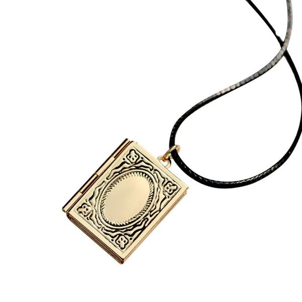 women daily portable carrier vintage hanging neck square shape gift book picture box with rope pendant floating locket, Silver
women daily portable carrier vintage hanging neck square shape gift book picture box with rope pendant floating locket, Silver
