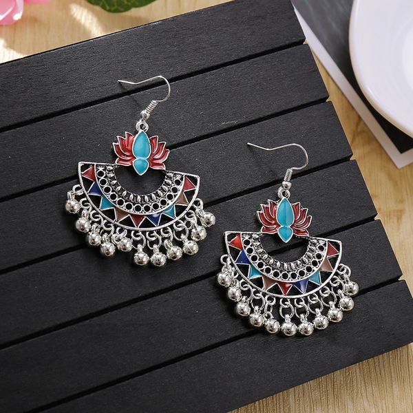мода бисер кисточка jhumka серьга для женщин этнического урожая лотос болливуд окисленных мотаться серьги, Silver
мода бисер кисточка jhumka серьга для женщин этнического урожая лотос болливуд окисленных мотаться серьги, Silver