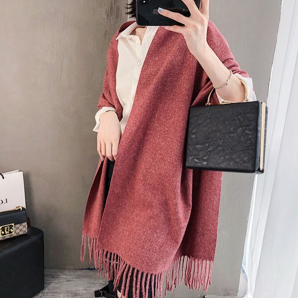 2020 solid women cashmere scarf winter warm shawls and wraps lady print thick blanket neck scarves bufanda, Blue;gray
2020 solid women cashmere scarf winter warm shawls and wraps lady print thick blanket neck scarves bufanda, Blue;gray