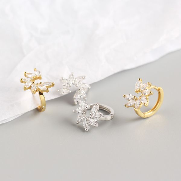 hoop & huggie european and american light luxury s925 sterling silver cross-border horse eye zircon flower ear ring buckle white, Golden;silver
hoop & huggie european and american light luxury s925 sterling silver cross-border horse eye zircon flower ear ring buckle white, Golden;silver