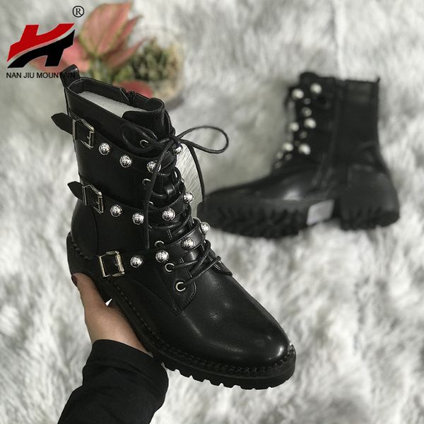 nan jiu mountain 2020 autumn boots pearl buckle handmade short boots women comfortable plus size 41, Black
nan jiu mountain 2020 autumn boots pearl buckle handmade short boots women comfortable plus size 41, Black