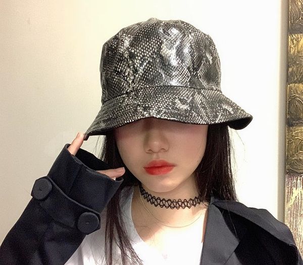 новая мода pu змея шаблон рыбак hat мужчины женщины street trend двухсторонний hip hop hat путешествия shade floppy bucket, Blue;gray
новая мода pu змея шаблон рыбак hat мужчины женщины street trend двухсторонний hip hop hat путешествия shade floppy bucket, Blue;gray