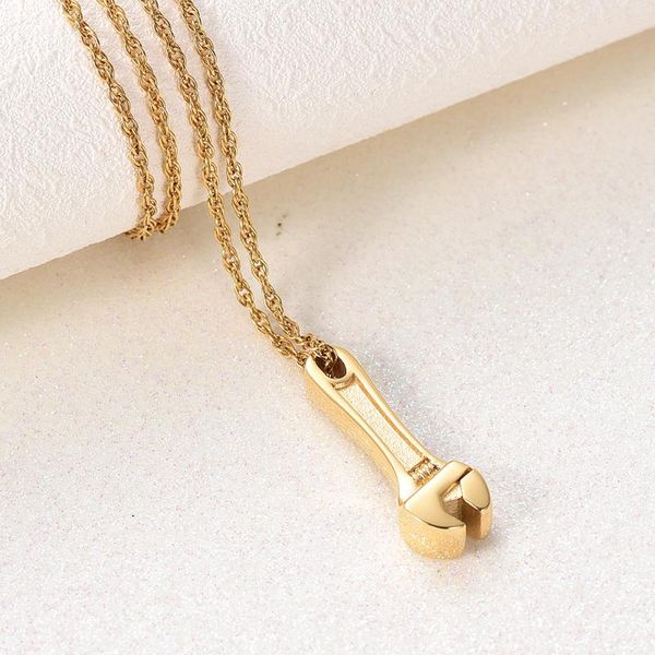 chains ijd10528 stainless steel gold wrench cremation souvenir pendant for ashes urn keepsake memorial necklace jewelry, Silver
chains ijd10528 stainless steel gold wrench cremation souvenir pendant for ashes urn keepsake memorial necklace jewelry, Silver
