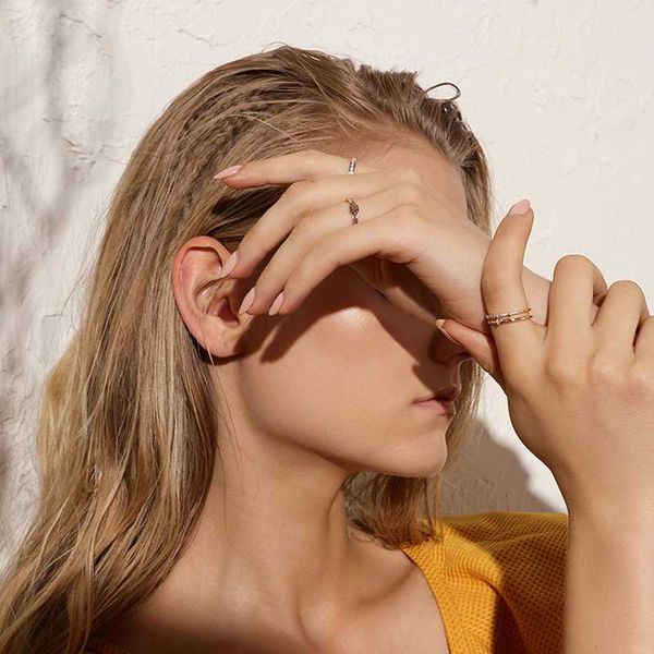 cluster rings zhouyang ring for women simple style thin micro-inserts cubic zirconia austrian crystal fashion jewelry r421 r062, Golden;silver
cluster rings zhouyang ring for women simple style thin micro-inserts cubic zirconia austrian crystal fashion jewelry r421 r062, Golden;silver