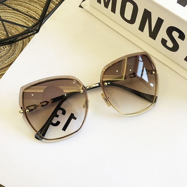 sunglasses high qulity women's rimless square metal 2021 shades fashion luxury female ladies brown eyewear, White;black
sunglasses high qulity women's rimless square metal 2021 shades fashion luxury female ladies brown eyewear, White;black