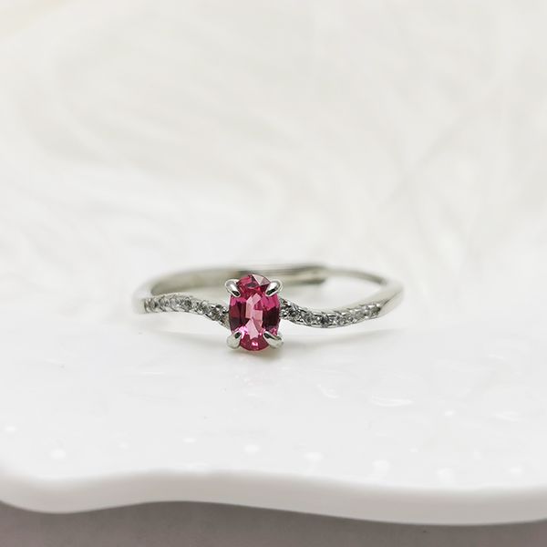 zircon 925 silver plated zircon 5.4*3.9*3.4 adjustable natural crystal and stone grain, Golden;silver
zircon 925 silver plated zircon 5.4*3.9*3.4 adjustable natural crystal and stone grain, Golden;silver
