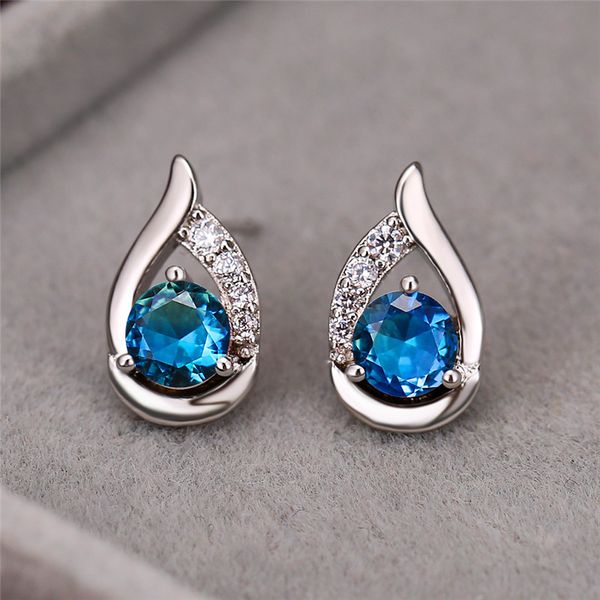 charm female blue green crystal earrings round rainbow stud earrings luxury rose gold color wedding, Golden;silver
charm female blue green crystal earrings round rainbow stud earrings luxury rose gold color wedding, Golden;silver