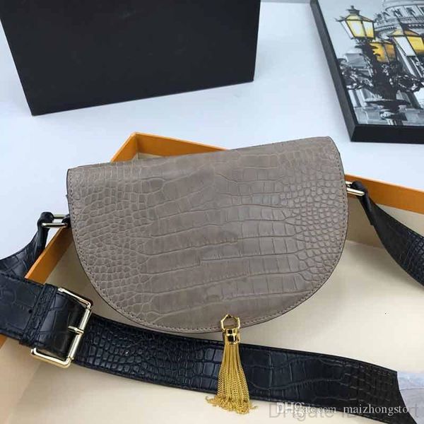 luxury handbag designer purse alligator pattern chain strap shoulder crossbody y designer bags tassel purse ladies handbag
luxury handbag designer purse alligator pattern chain strap shoulder crossbody y designer bags tassel purse ladies handbag
