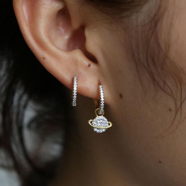 fashion statement earrings 2020 round charm geometric earrings for women cz shiny hanging dangle drop earing modern jewelry, Silver
fashion statement earrings 2020 round charm geometric earrings for women cz shiny hanging dangle drop earing modern jewelry, Silver