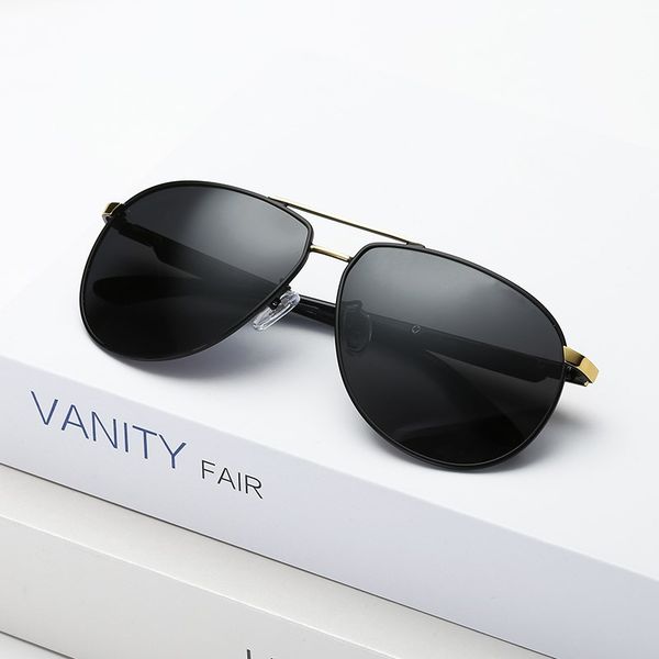 fashionable design men's polarizing sunglasses, blue film plating inside the lens, negative ion vacuum plating sunglasses on the frame8, White;black
fashionable design men's polarizing sunglasses, blue film plating inside the lens, negative ion vacuum plating sunglasses on the frame8, White;black