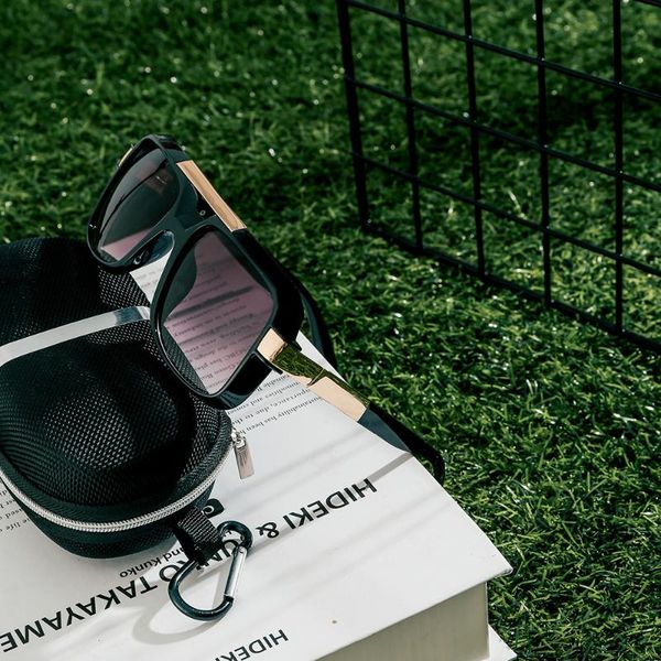 sunglasses yvan trend retro coating eyewear women men metal sun glasses vintage fishing brand designer large mirror, White;black
sunglasses yvan trend retro coating eyewear women men metal sun glasses vintage fishing brand designer large mirror, White;black