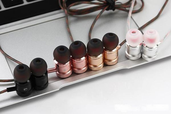 bt 22 wireless bluetooth earphones headset earbuds stereo music sport running magnetic earphones with noise reduction function packaging
bt 22 wireless bluetooth earphones headset earbuds stereo music sport running magnetic earphones with noise reduction function packaging