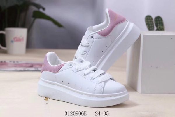 luxury platform designer shoes reflective triple black velvet white golden childrens casual sneakers party dress fashion leather flat shoes
luxury platform designer shoes reflective triple black velvet white golden childrens casual sneakers party dress fashion leather flat shoes