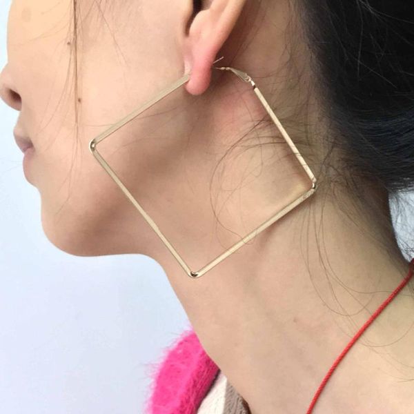 uken 70*80mm geometry alloy big hoop earring for women accessories punk style gold color new statement jewelry brincos fe224, Golden;silver
uken 70*80mm geometry alloy big hoop earring for women accessories punk style gold color new statement jewelry brincos fe224, Golden;silver