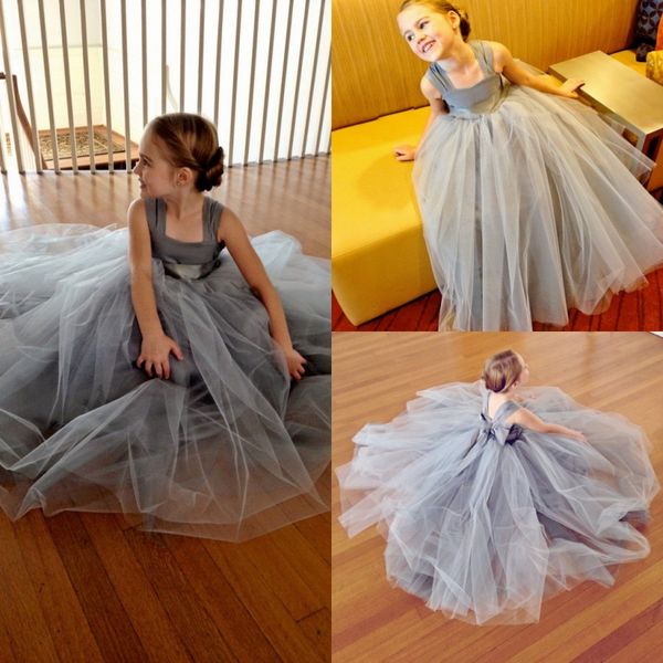 2020 tulle flower girl dresses floor length custom made bow sash girls pageant gowns communion dress, Red;yellow
2020 tulle flower girl dresses floor length custom made bow sash girls pageant gowns communion dress, Red;yellow