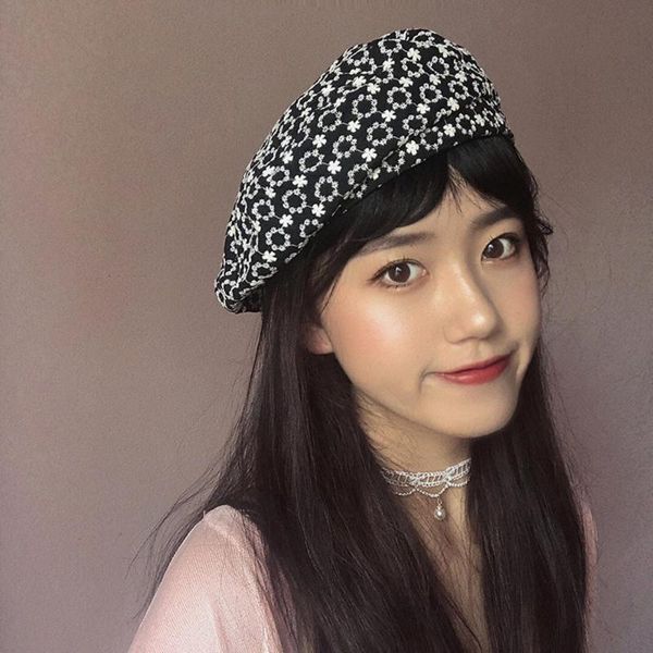 hat female spring and autumn small floral beret female japanese retro wild painter hat, Blue;gray
hat female spring and autumn small floral beret female japanese retro wild painter hat, Blue;gray