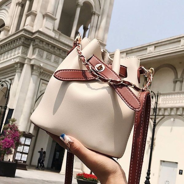mini bag female 2020 new shoulder/crossbody bag fashion bucket handbags
mini bag female 2020 new shoulder/crossbody bag fashion bucket handbags