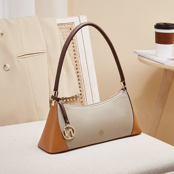 new 2020 leather bags handbag armpit shoulder baguette bag fashion tide leisure leather european and american style phone pocket shelala
new 2020 leather bags handbag armpit shoulder baguette bag fashion tide leisure leather european and american style phone pocket shelala