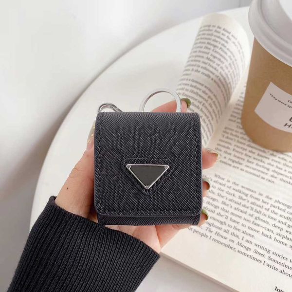 fashion desinger airpods case backpack style 4 colors airpods package with inverted triangle pattern with keychain
fashion desinger airpods case backpack style 4 colors airpods package with inverted triangle pattern with keychain