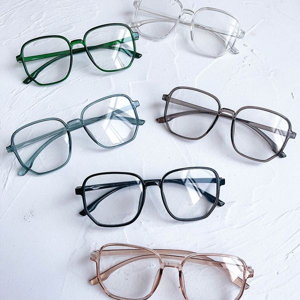 optical glasses flat mirror glasses transparent fashion flexible portable frame, White;black
optical glasses flat mirror glasses transparent fashion flexible portable frame, White;black