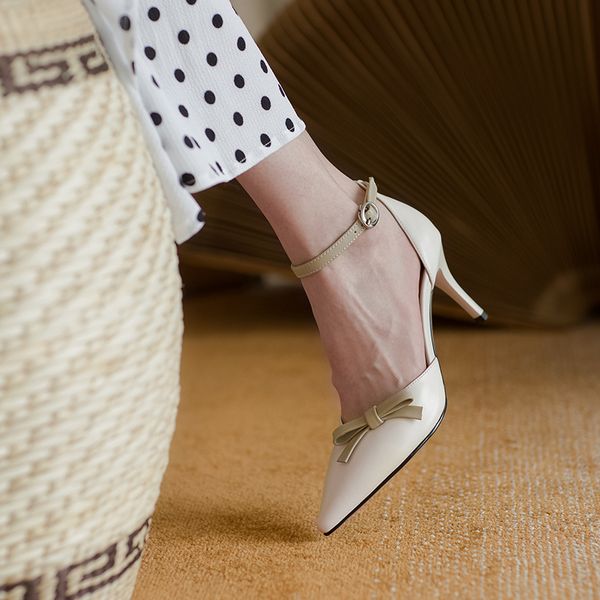 summer 2020 leather fashion color matching bowknot high-heeled shoes buckle with thin and versatile simple female sandals z830, Black
summer 2020 leather fashion color matching bowknot high-heeled shoes buckle with thin and versatile simple female sandals z830, Black
