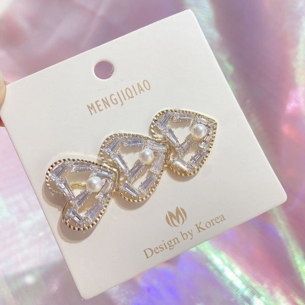 quality korean luxury shiny zircon hollow heart hairgrips for women girls elegant pearl hair clips hair accessories jewelry
quality korean luxury shiny zircon hollow heart hairgrips for women girls elegant pearl hair clips hair accessories jewelry