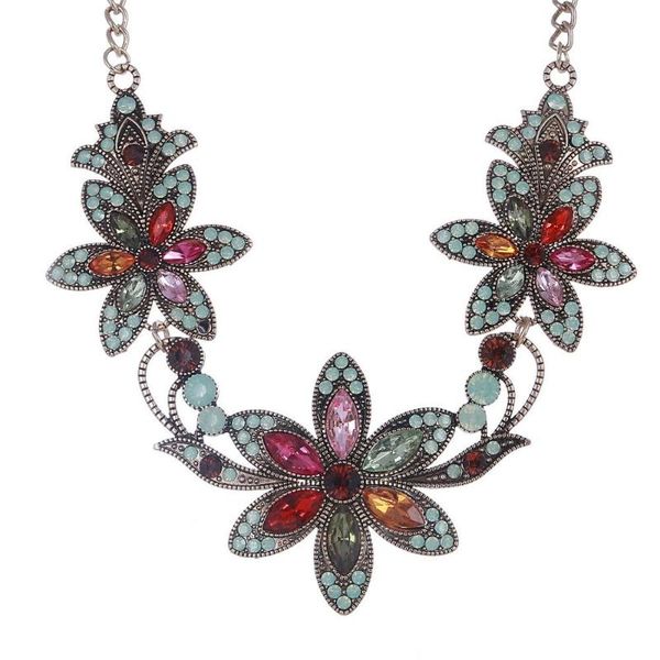 2020 new vinatge large crystal handmade flower shape hollow women necklace choker wedding shiny rhinestone necklace jewelry gift, Golden;silver
2020 new vinatge large crystal handmade flower shape hollow women necklace choker wedding shiny rhinestone necklace jewelry gift, Golden;silver