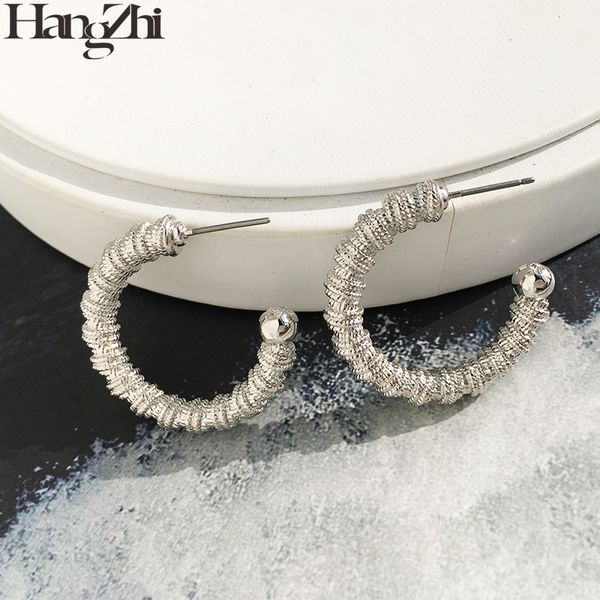 huanzhi 2020 new personality geometric round c shape texture alloy metal hoop earrings circle punk for woman girls jewelry gift, Golden;silver
huanzhi 2020 new personality geometric round c shape texture alloy metal hoop earrings circle punk for woman girls jewelry gift, Golden;silver