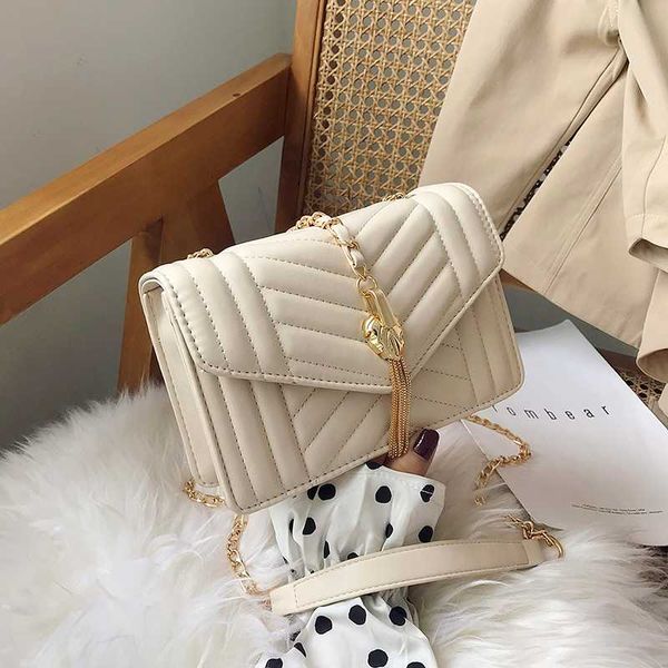 new pu leather tassel crossbody bags for women 2020 solid color chain shoulder messenger bag quality luxury female handbags
new pu leather tassel crossbody bags for women 2020 solid color chain shoulder messenger bag quality luxury female handbags